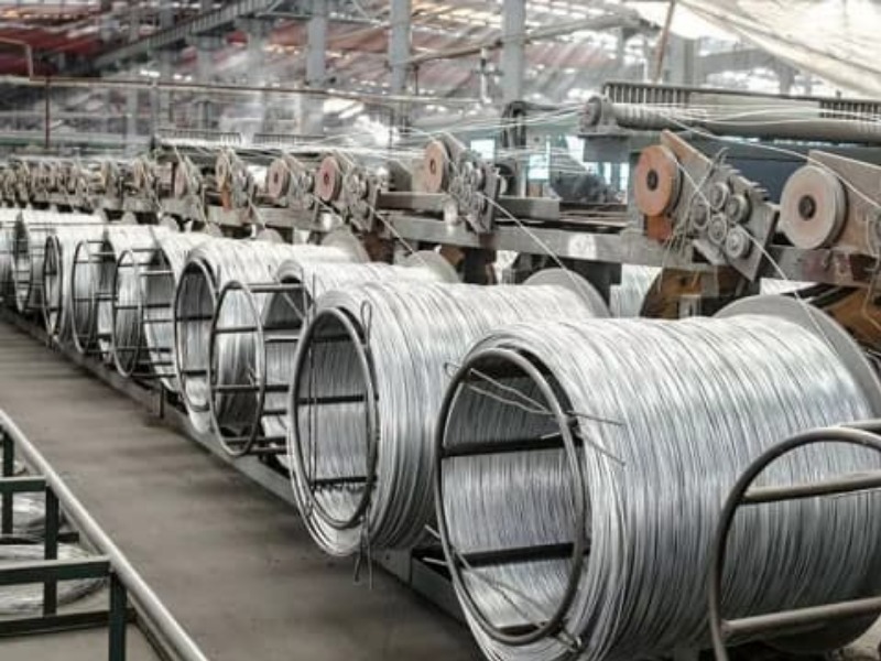 200 Toneladas de Alambre de Acero Galvanizado en la Fábrica de WanZhi
